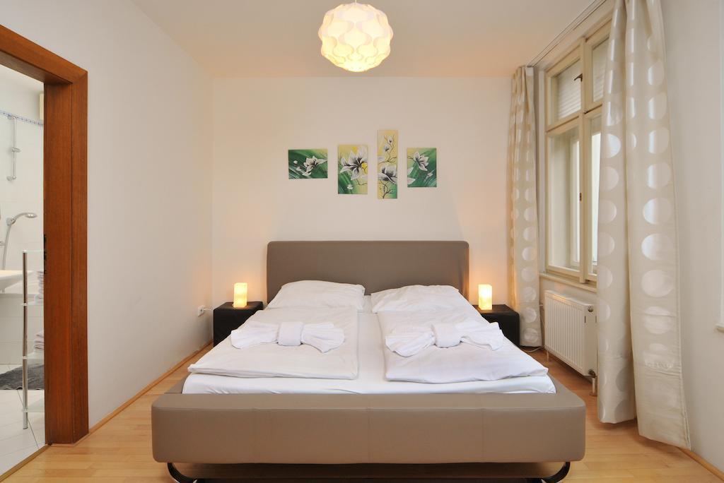 Selinor Old Town Apartments Prague Room photo